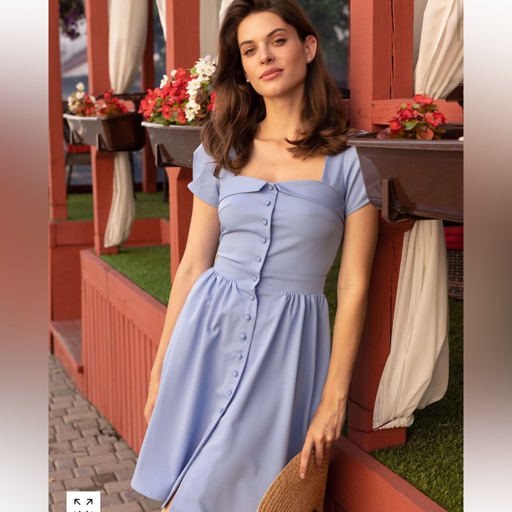 Elegant Blue Midi Dress